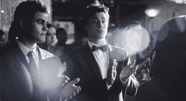 Деймон Сальваторе 1864 гиф