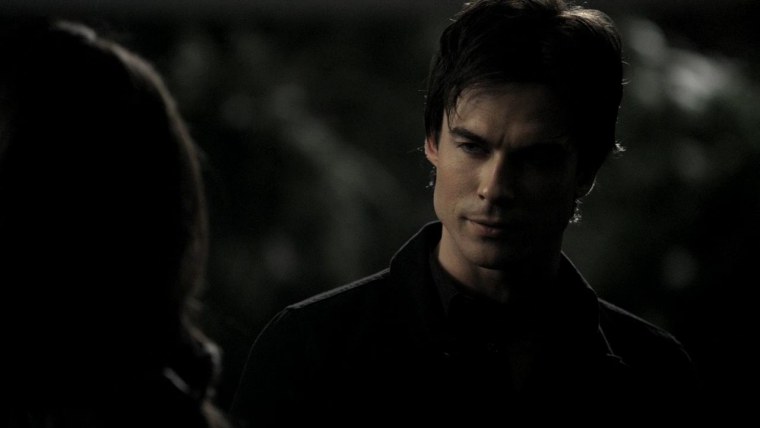 Деймон Сальваторе плачет