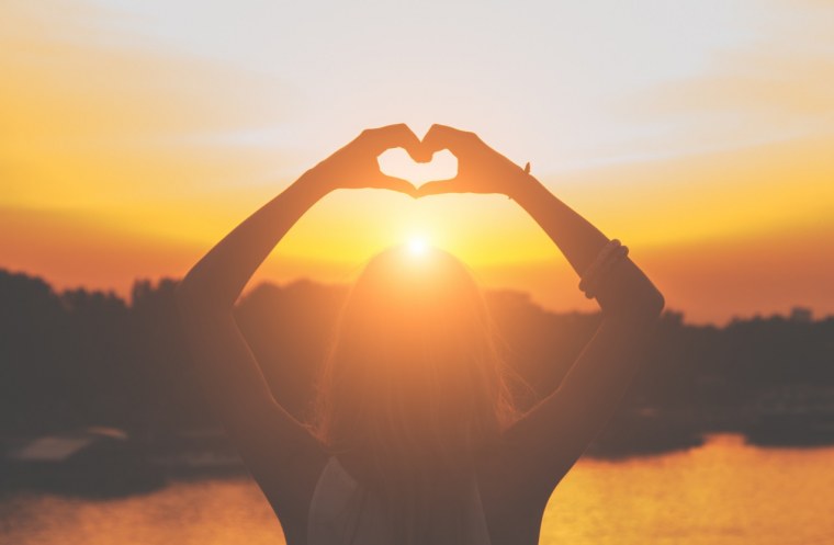 Женщина на закате