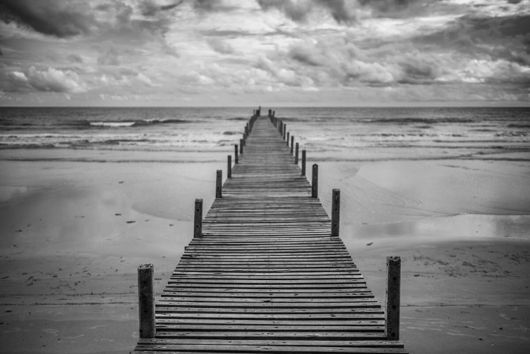 Красивый черно белый закат