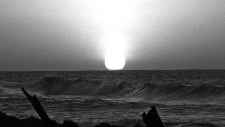 Рассвет на море