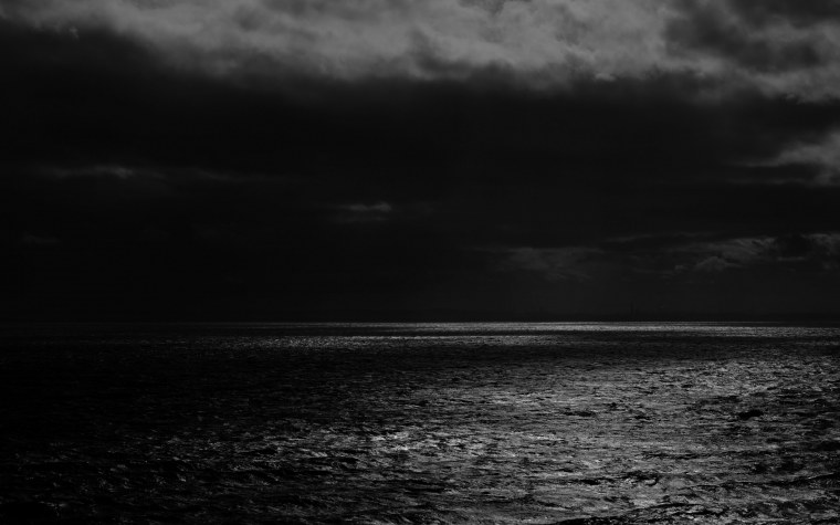 Океан ночью