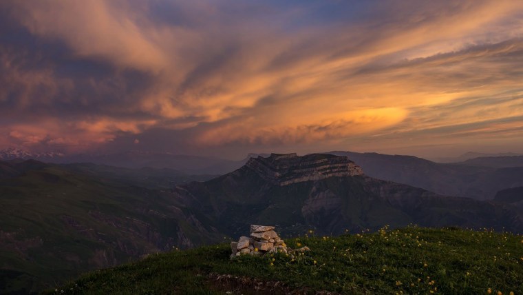 Гора спящая красавица в Гунибе