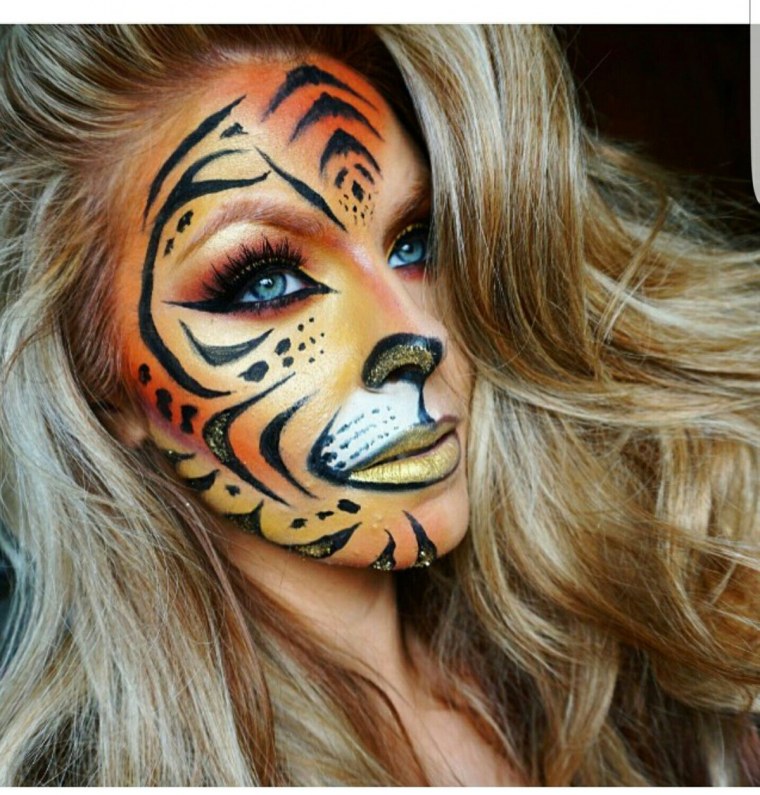 Лицо наполовину животное