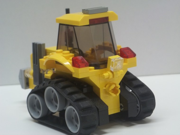 Лего трактор 7528