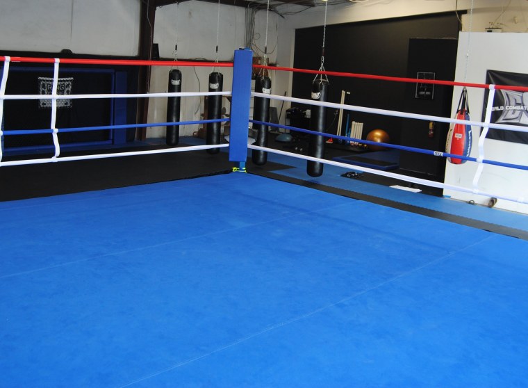 Боксерский ринг вид сбоку