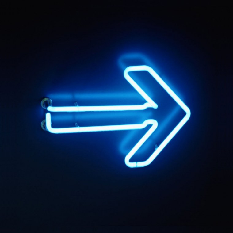 Неоновая стрелочка
