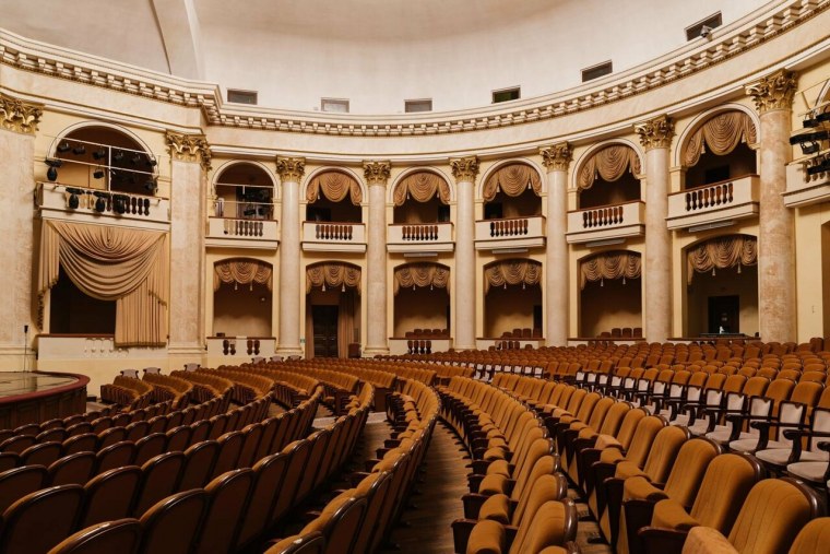 Зимний театр - зимний театр. Сочи