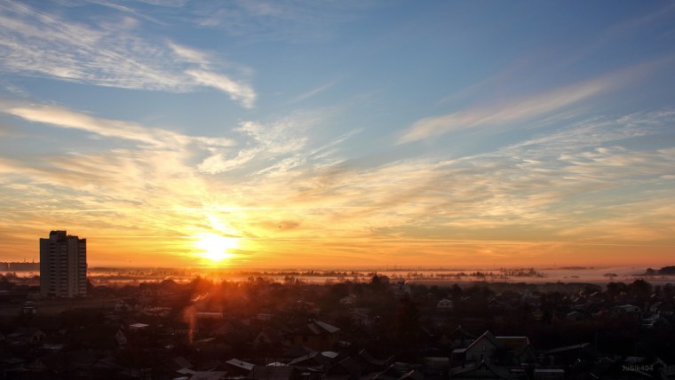 Восход солнца на крыше