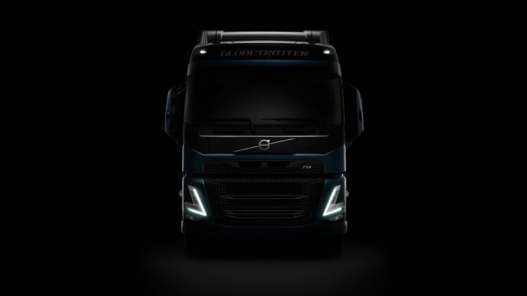 Вольво черная фура