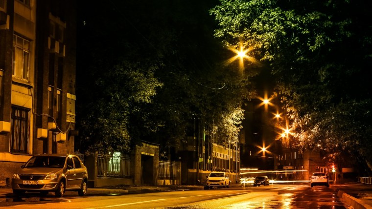 Ночная автобусная остановка