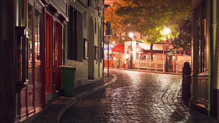 Красивая ночная улица