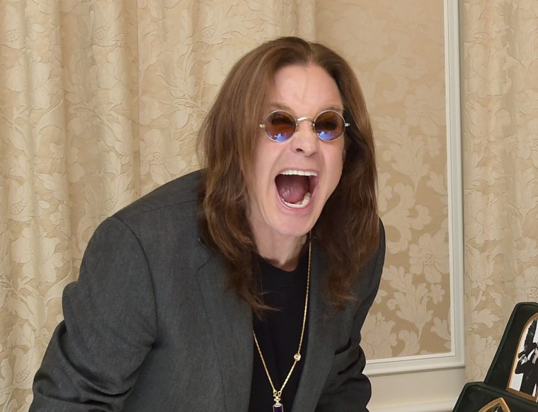 Оззи Осборн в платье