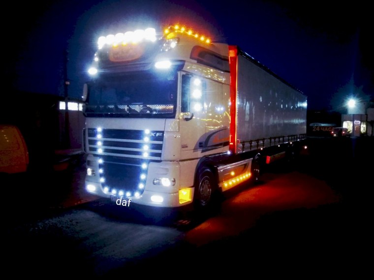 DAF 105 Night