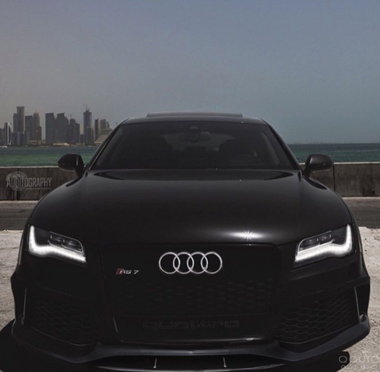 Ауди а7 черная бандитка