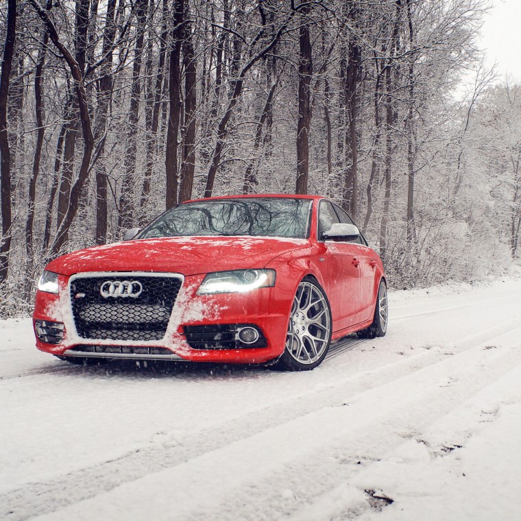 Ауди s4 красная