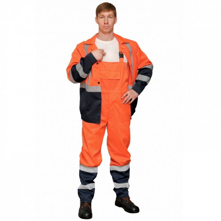 Рабочий в спецодежде