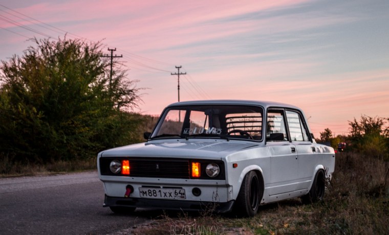 ВАЗ 2107 черная