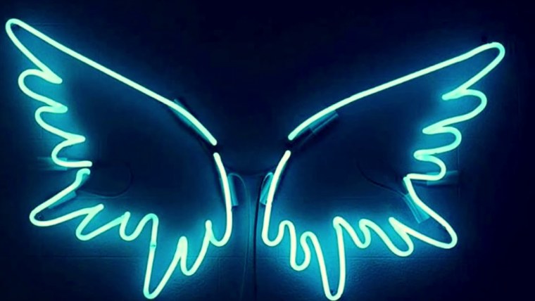 Неоновая вывеска Apple