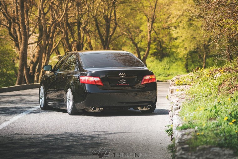 Тойота Камри на пневме