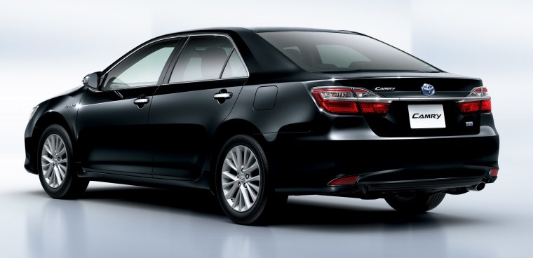 Toyota Camry Hybrid Black