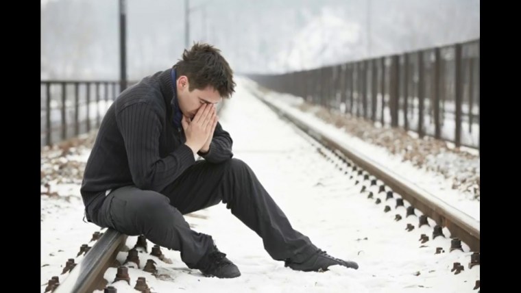 Печальный парень