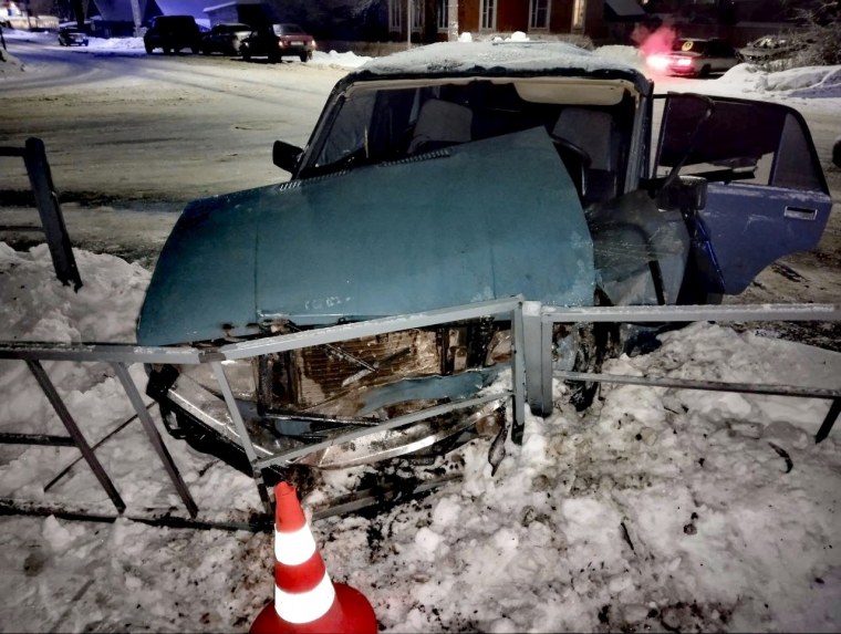 Devel Sixteen Prototype салон