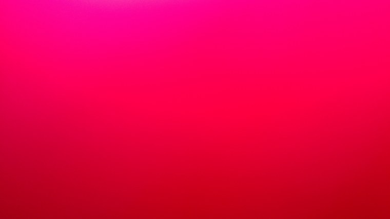 Яркий розовый цвет