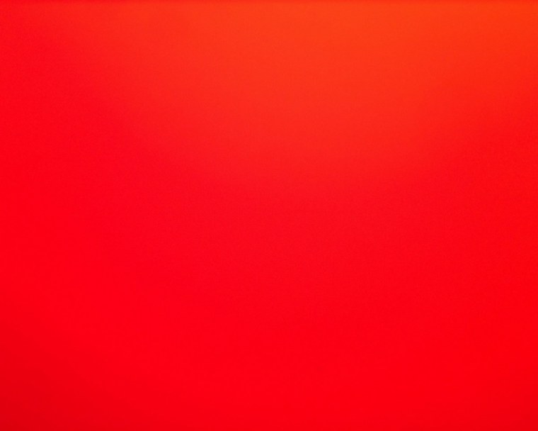 Яркий красный цвет