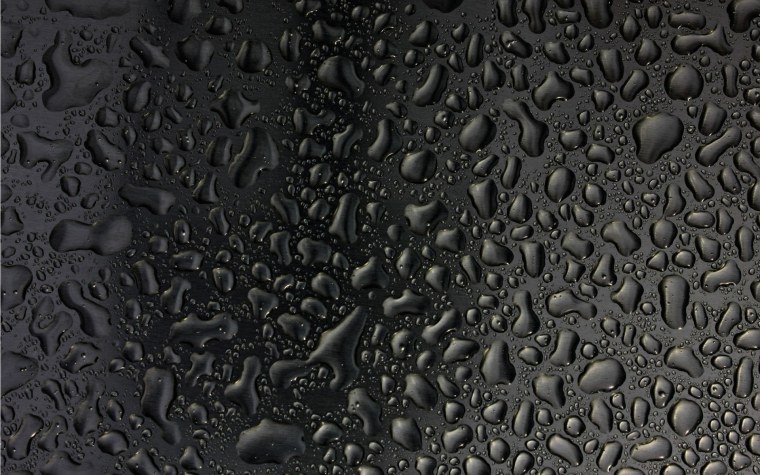 Капли дождя на стекле