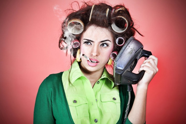 Женщина с бигудями