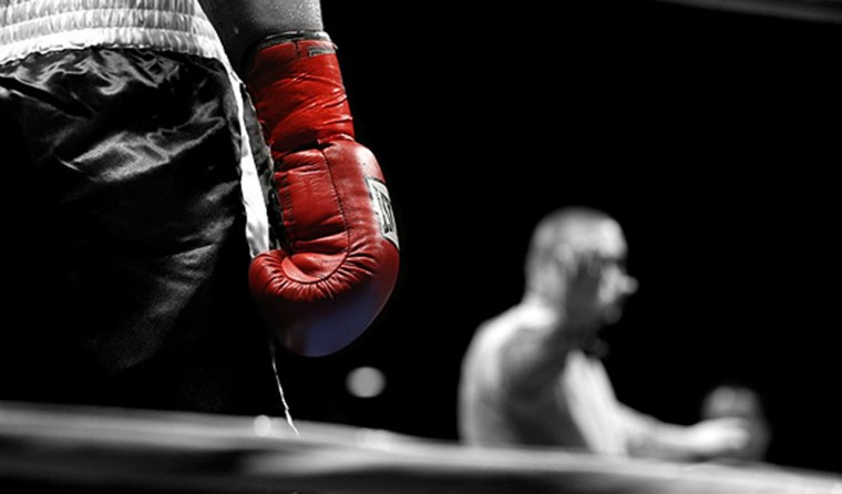 Бокс перчатки ринг