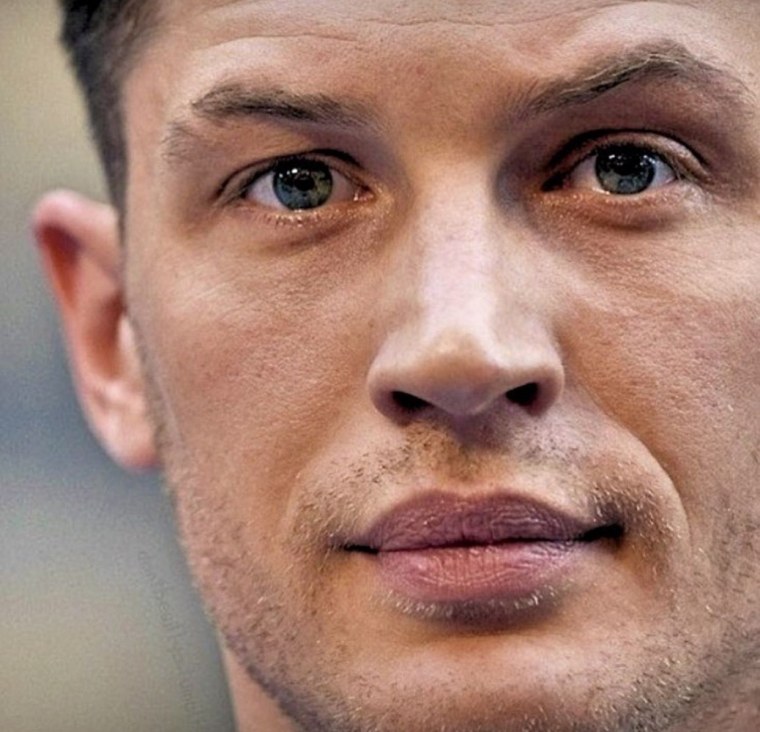 Глаза Тома Харди