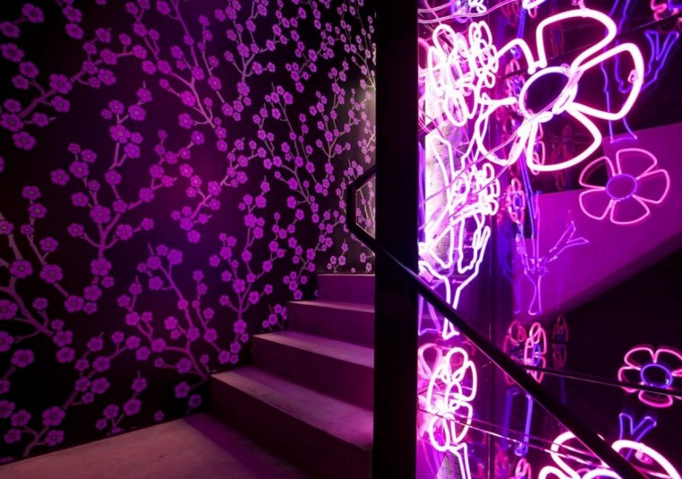 Неоновый он