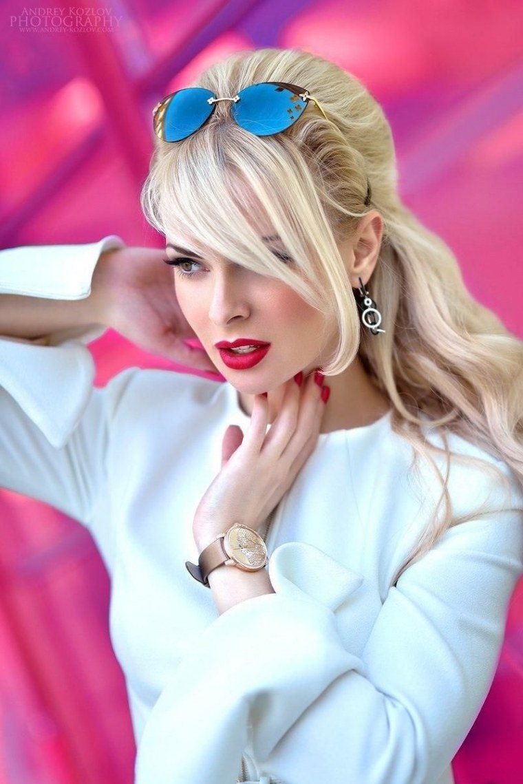 "Модель Яна Вейман