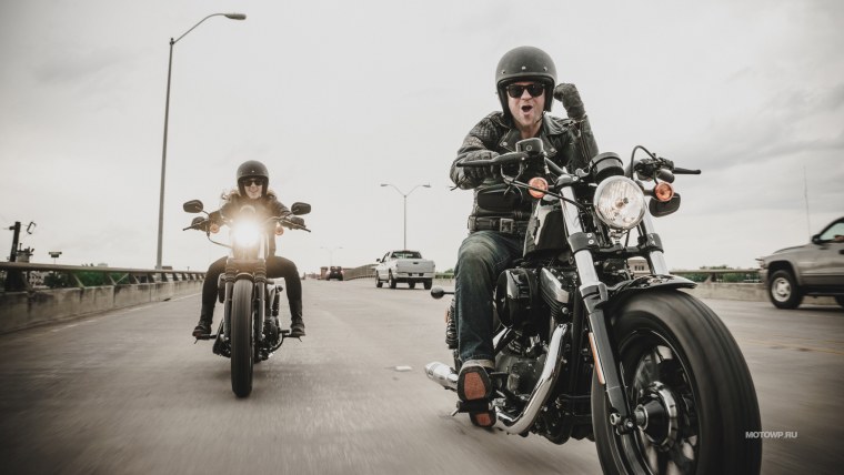 Харлей Дэвидсон байкер