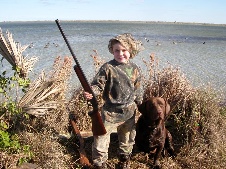 Охотник раскраска