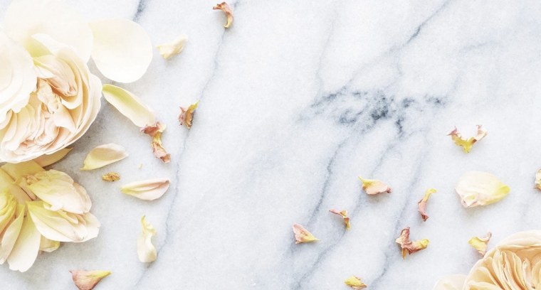 Цветы на мраморе