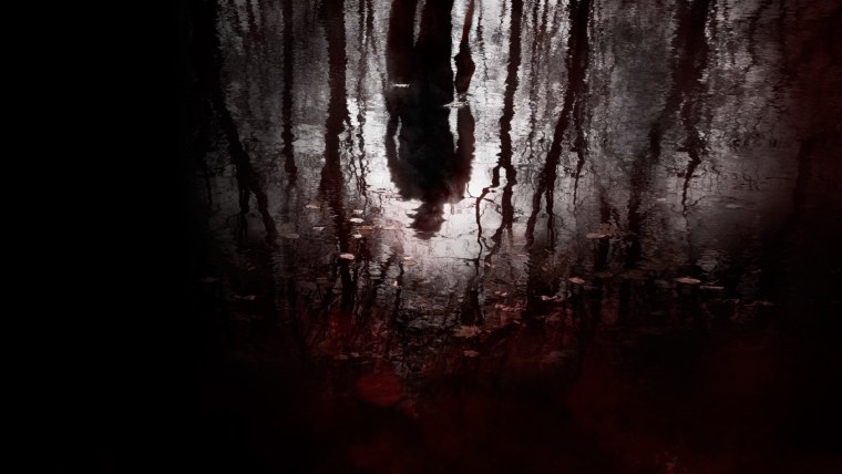 Кроваво красный цвет