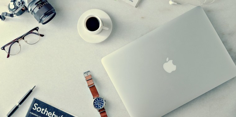 Вещи на столе