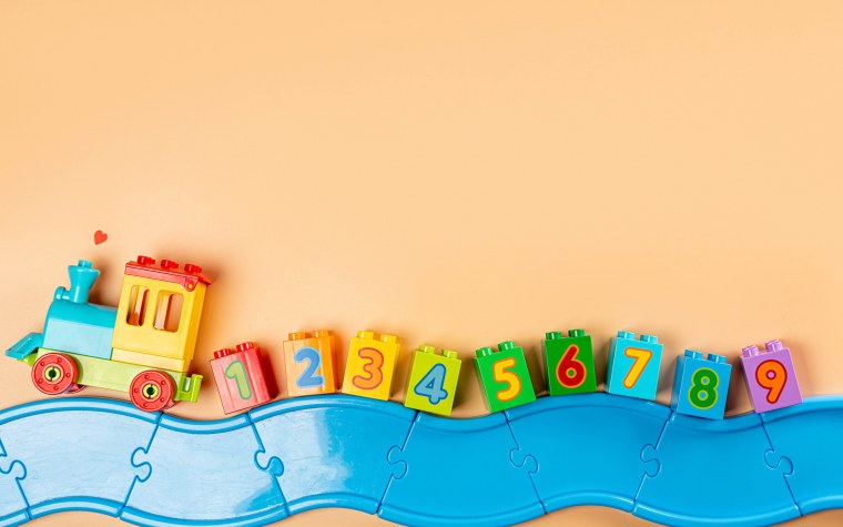 Игрушечный фон