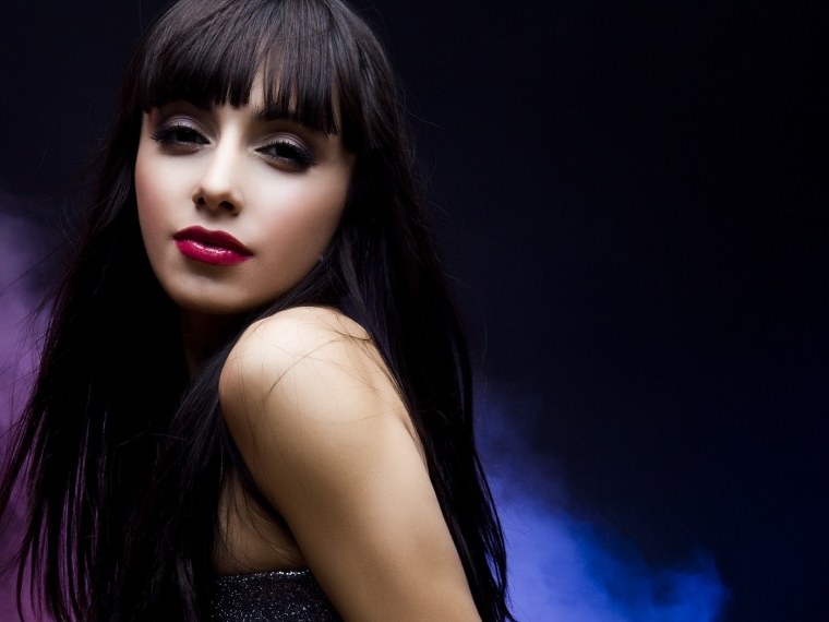 Девушка в очках