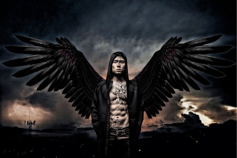 Чёрный ангел мужчина