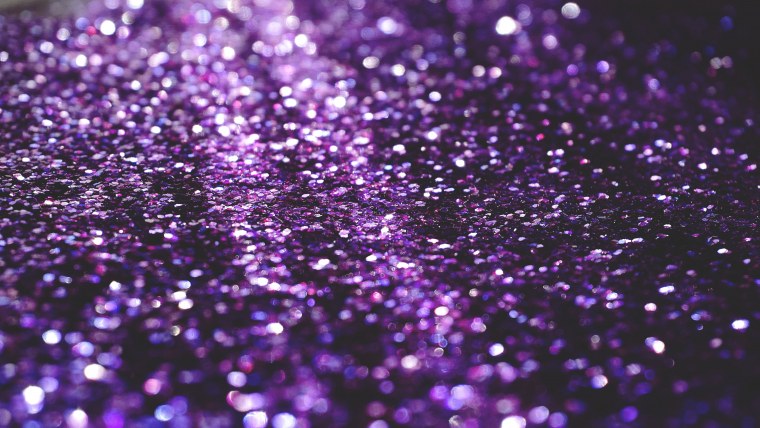 Сиреневые блестки