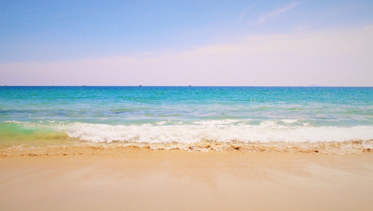 Море песок Горизонт