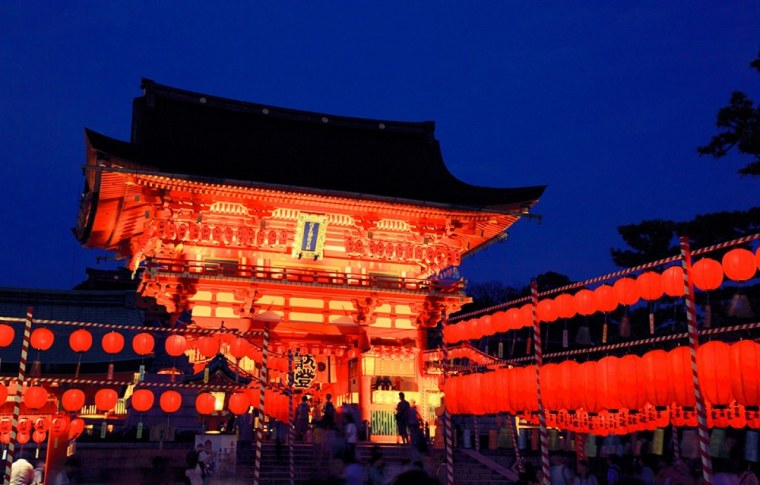 Святилище Фусими Инари, Киото, Япония