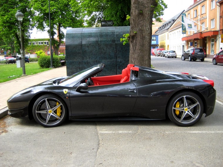 Ferrari 458 Black