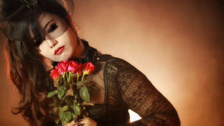 Девушка с розой