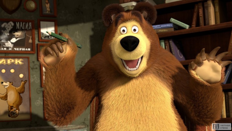 Миша с мультика Маша и медведь