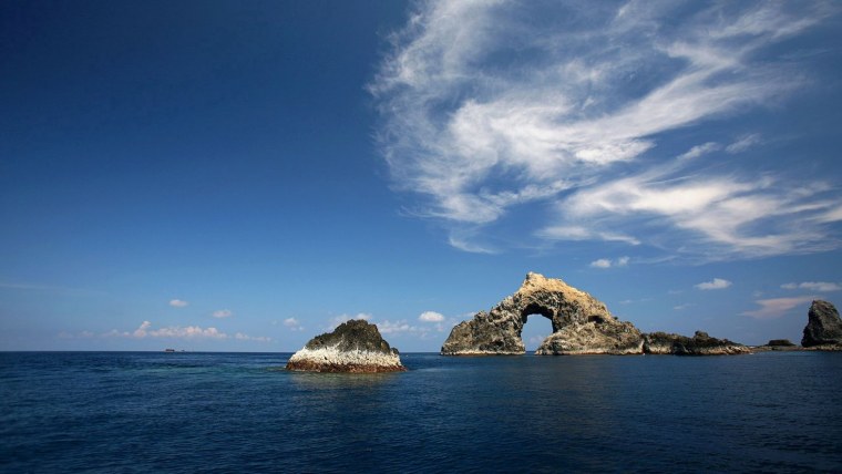 Авачинская бухта три брата